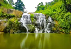 Khám phá 6 thác nước hùng vĩ tại Yên Bái
