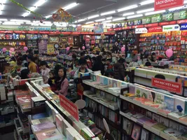 Đột nhập 7 nhà sách tại Nam Định