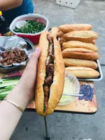 Bỏ túi 6 quán bánh mì cực ngon tại Quảng Bình