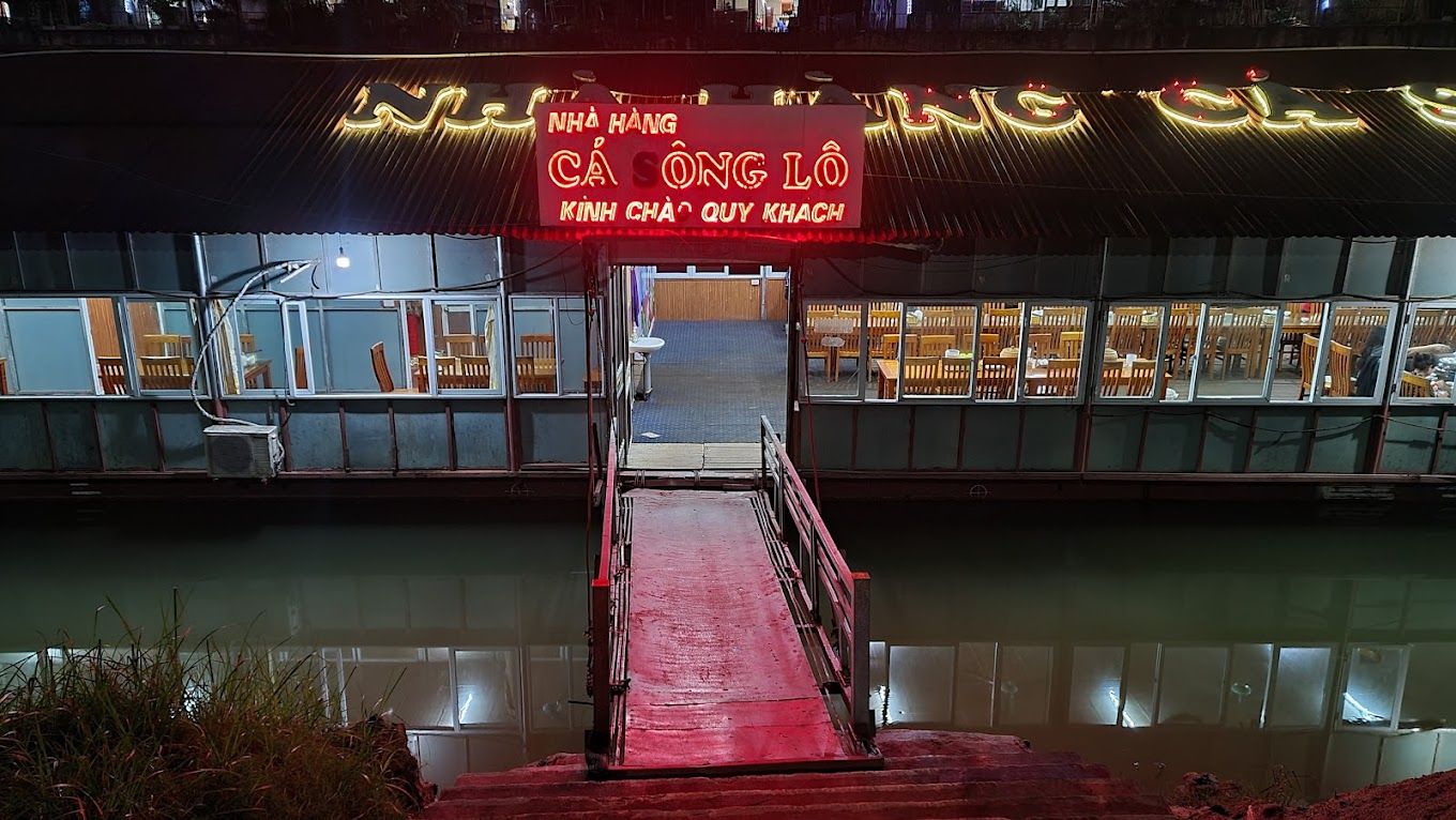 Nhà hàng Cá Sông Lô